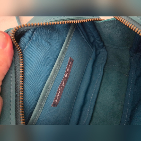 Noonday Collection Camera Bag Purse Cross Body, Leather - Picture 6 of 10